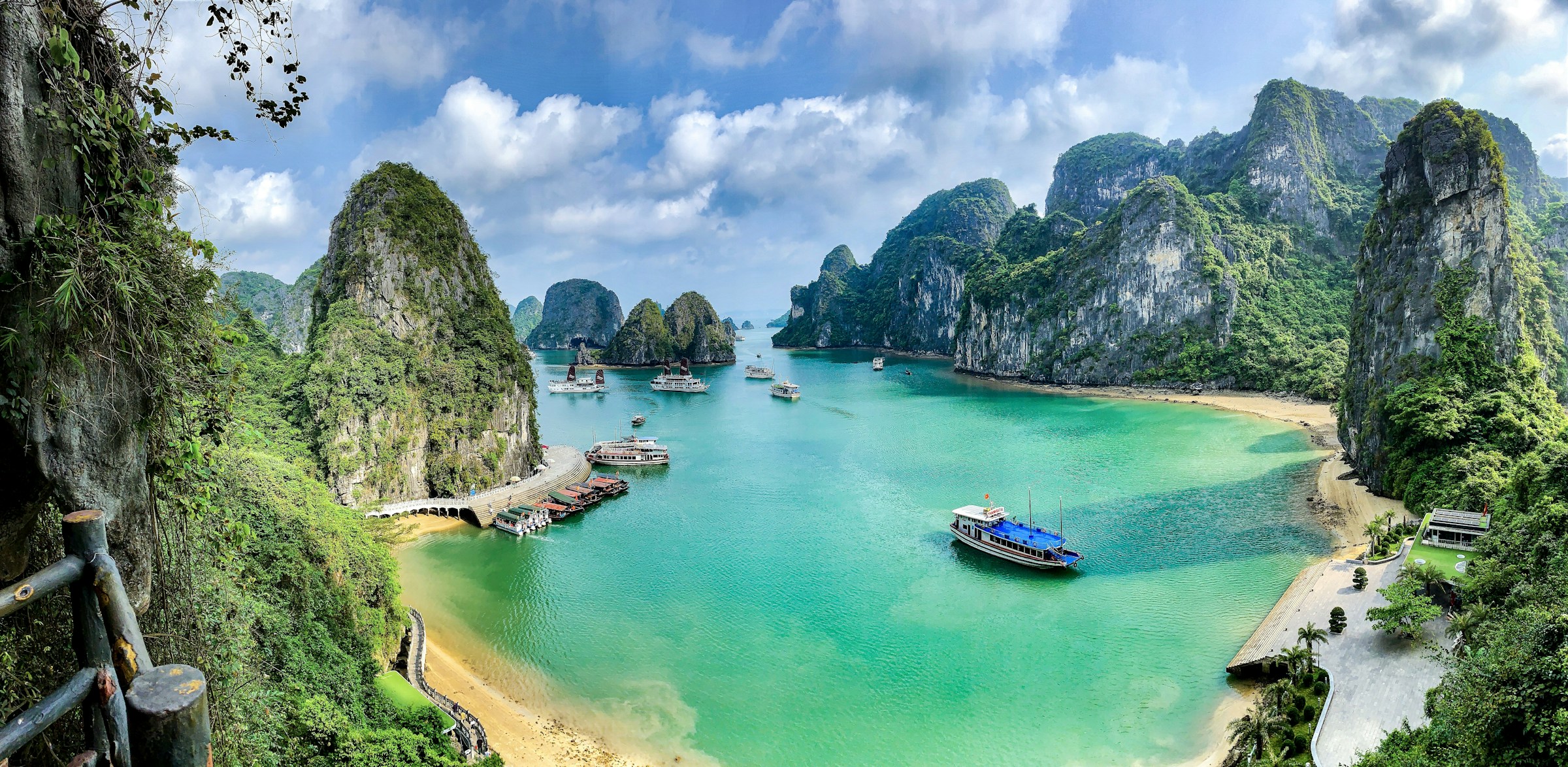 Paysage panoramique de la baie d'Ha Long au Vietnam